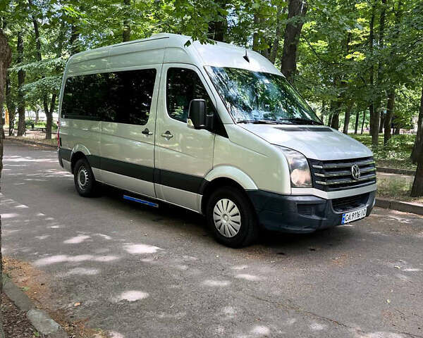 Сірий Фольксваген Крафтєр, об'ємом двигуна 2.5 л та пробігом 260 тис. км за 19800 $, фото 2 на Automoto.ua