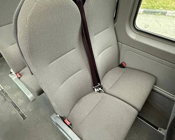 Сірий Фольксваген Крафтєр, об'ємом двигуна 1.97 л та пробігом 240 тис. км за 25000 $, фото 6 на Automoto.ua