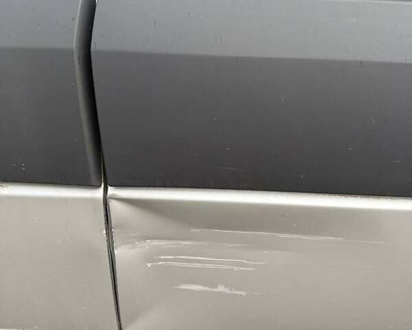 Сірий Фольксваген Крафтєр, об'ємом двигуна 1.97 л та пробігом 240 тис. км за 25000 $, фото 18 на Automoto.ua