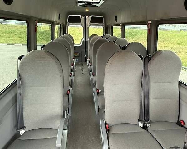 Сірий Фольксваген Крафтєр, об'ємом двигуна 1.97 л та пробігом 240 тис. км за 25000 $, фото 4 на Automoto.ua