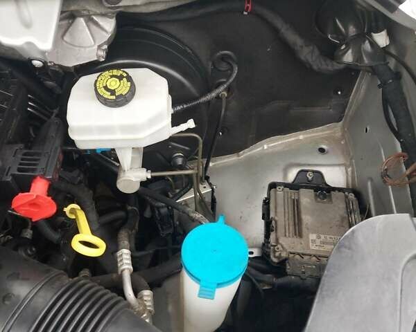 Сірий Фольксваген Крафтєр, об'ємом двигуна 2 л та пробігом 110 тис. км за 33000 $, фото 27 на Automoto.ua