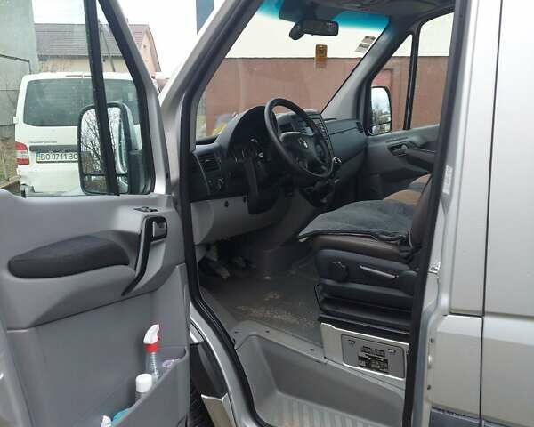 Сірий Фольксваген Крафтєр, об'ємом двигуна 2 л та пробігом 110 тис. км за 33000 $, фото 35 на Automoto.ua