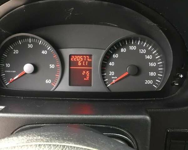 Серый Фольксваген Крафтер, объемом двигателя 2.5 л и пробегом 220 тыс. км за 12500 $, фото 11 на Automoto.ua