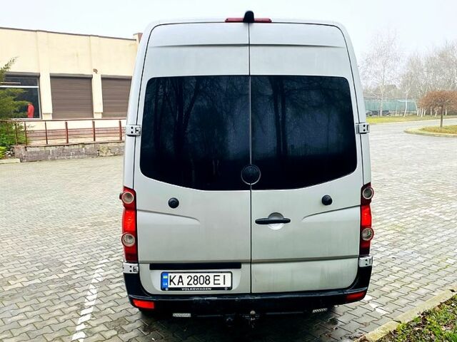 Серый Фольксваген Крафтер, объемом двигателя 2.5 л и пробегом 365 тыс. км за 14500 $, фото 5 на Automoto.ua