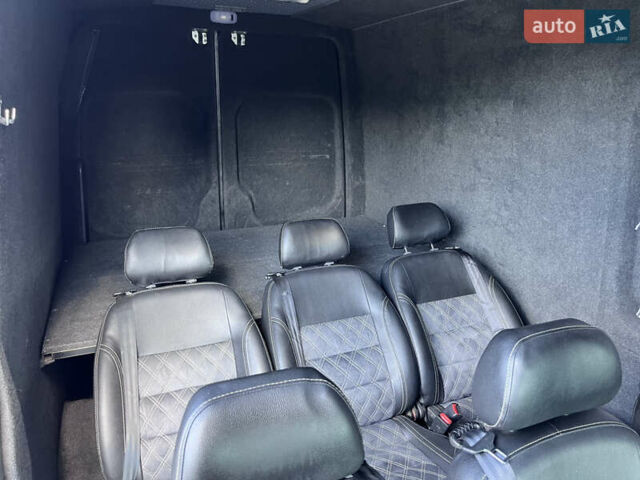 Сірий Фольксваген Крафтєр, об'ємом двигуна 1.97 л та пробігом 262 тис. км за 25000 $, фото 31 на Automoto.ua