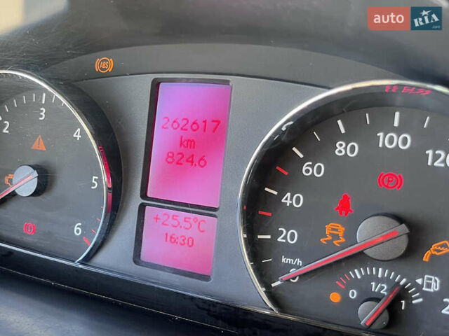 Сірий Фольксваген Крафтєр, об'ємом двигуна 1.97 л та пробігом 262 тис. км за 25000 $, фото 45 на Automoto.ua