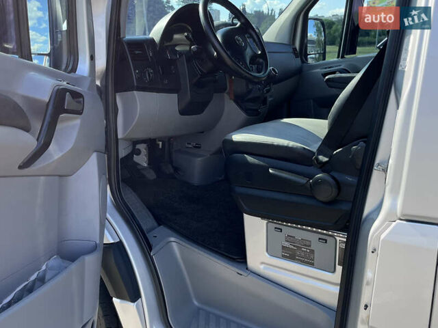 Сірий Фольксваген Крафтєр, об'ємом двигуна 1.97 л та пробігом 262 тис. км за 25000 $, фото 28 на Automoto.ua