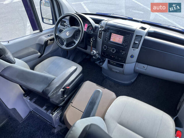 Сірий Фольксваген Крафтєр, об'ємом двигуна 1.97 л та пробігом 262 тис. км за 25000 $, фото 35 на Automoto.ua