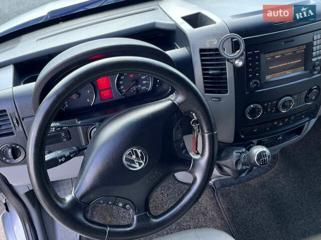 Сірий Фольксваген Крафтєр, об'ємом двигуна 1.97 л та пробігом 262 тис. км за 25000 $, фото 29 на Automoto.ua