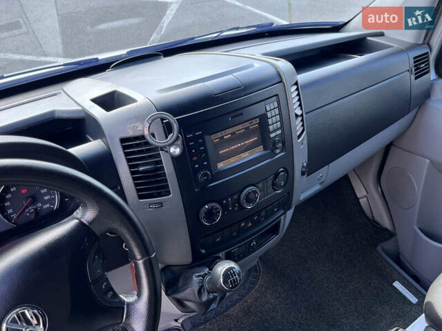 Сірий Фольксваген Крафтєр, об'ємом двигуна 1.97 л та пробігом 262 тис. км за 25000 $, фото 30 на Automoto.ua