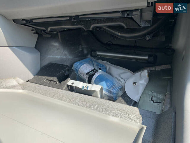 Сірий Фольксваген Крафтєр, об'ємом двигуна 1.97 л та пробігом 262 тис. км за 25000 $, фото 53 на Automoto.ua