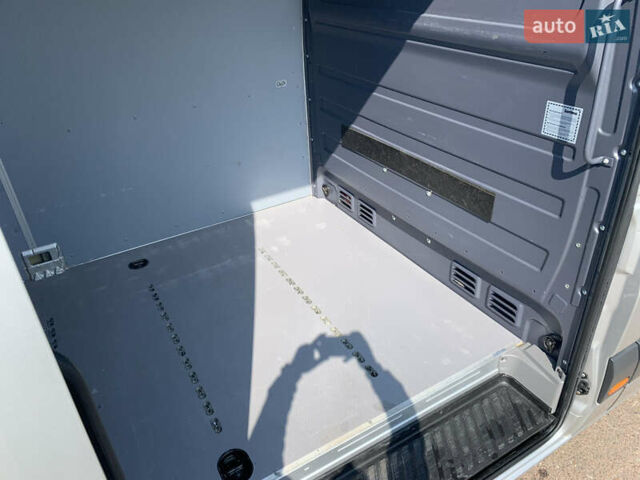 Сірий Фольксваген Крафтєр, об'ємом двигуна 1.97 л та пробігом 262 тис. км за 25000 $, фото 47 на Automoto.ua