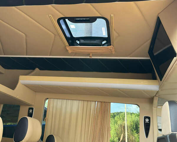 Серый Фольксваген Крафтер, объемом двигателя 1.97 л и пробегом 329 тыс. км за 26000 $, фото 12 на Automoto.ua