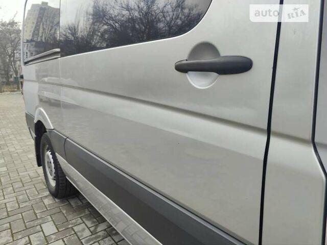 Серый Фольксваген Крафтер, объемом двигателя 1.97 л и пробегом 400 тыс. км за 14500 $, фото 8 на Automoto.ua