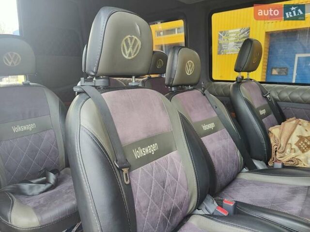 Серый Фольксваген Крафтер, объемом двигателя 1.97 л и пробегом 400 тыс. км за 14500 $, фото 3 на Automoto.ua