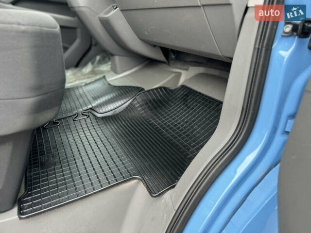 Синий Фольксваген Крафтер, объемом двигателя 2 л и пробегом 220 тыс. км за 28500 $, фото 104 на Automoto.ua