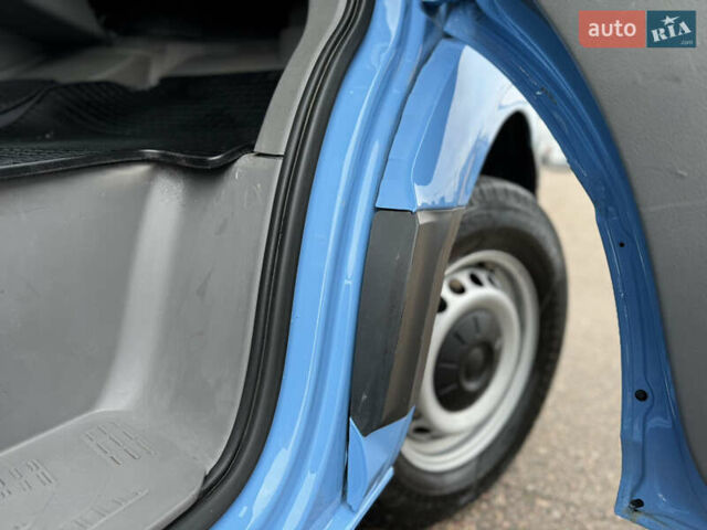 Синий Фольксваген Крафтер, объемом двигателя 2 л и пробегом 220 тыс. км за 28500 $, фото 110 на Automoto.ua