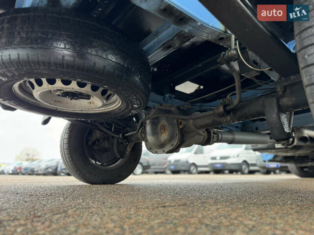 Синий Фольксваген Крафтер, объемом двигателя 2 л и пробегом 220 тыс. км за 28500 $, фото 37 на Automoto.ua