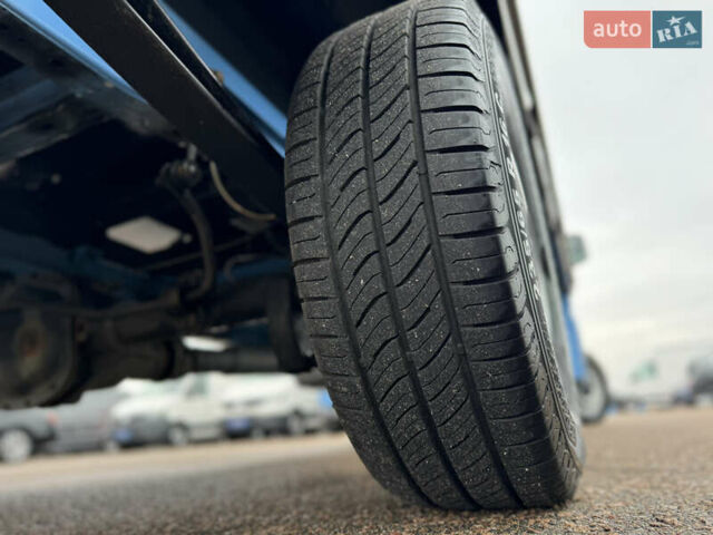 Синий Фольксваген Крафтер, объемом двигателя 2 л и пробегом 220 тыс. км за 28500 $, фото 38 на Automoto.ua