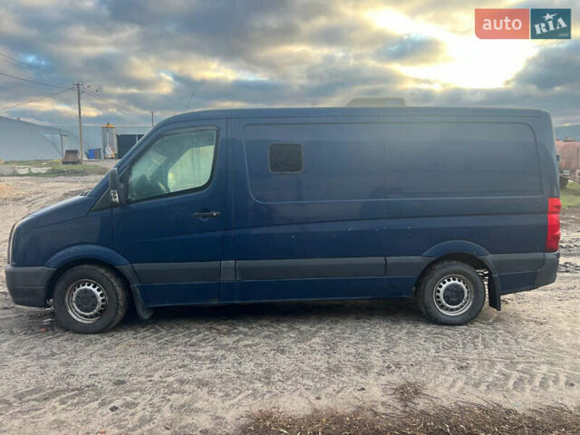 Синий Фольксваген Крафтер, объемом двигателя 2.46 л и пробегом 174 тыс. км за 16000 $, фото 1 на Automoto.ua