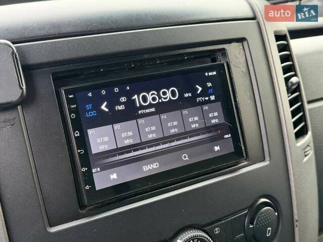 Синий Фольксваген Крафтер, объемом двигателя 2.5 л и пробегом 386 тыс. км за 13800 $, фото 35 на Automoto.ua