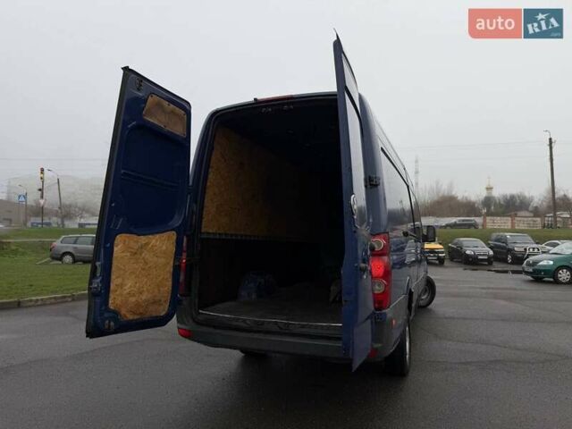 Синий Фольксваген Крафтер, объемом двигателя 2.5 л и пробегом 386 тыс. км за 13800 $, фото 28 на Automoto.ua