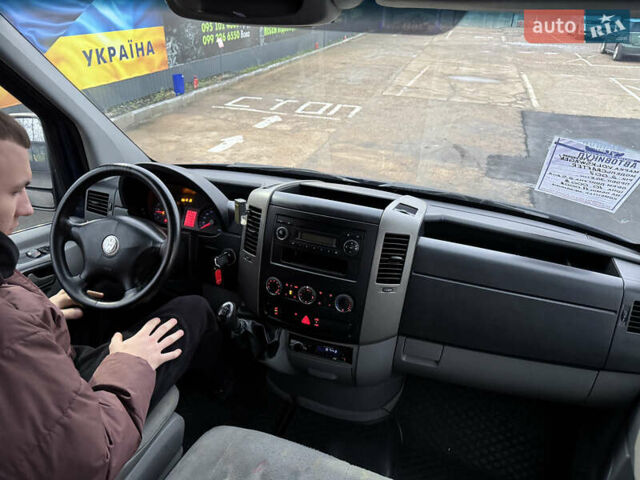 Синий Фольксваген Крафтер, объемом двигателя 2.5 л и пробегом 300 тыс. км за 9900 $, фото 6 на Automoto.ua