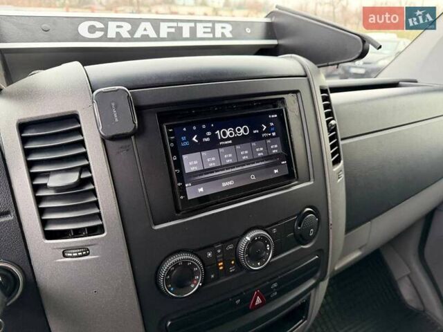 Синий Фольксваген Крафтер, объемом двигателя 2.5 л и пробегом 386 тыс. км за 13800 $, фото 34 на Automoto.ua