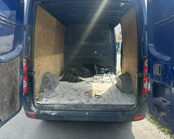 Синий Фольксваген Крафтер, объемом двигателя 2.46 л и пробегом 342 тыс. км за 10800 $, фото 6 на Automoto.ua