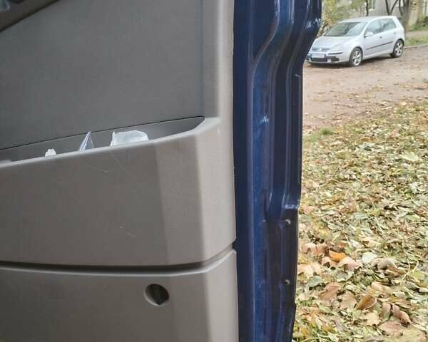 Фольксваген Крафтер 2008 в Яремче на Automoto.ua Синий Фольксваген Крафтер, объемом двигателя 2.5 л и пробегом 380 тыс. км за 12999 $, фото 2 на Automoto.ua