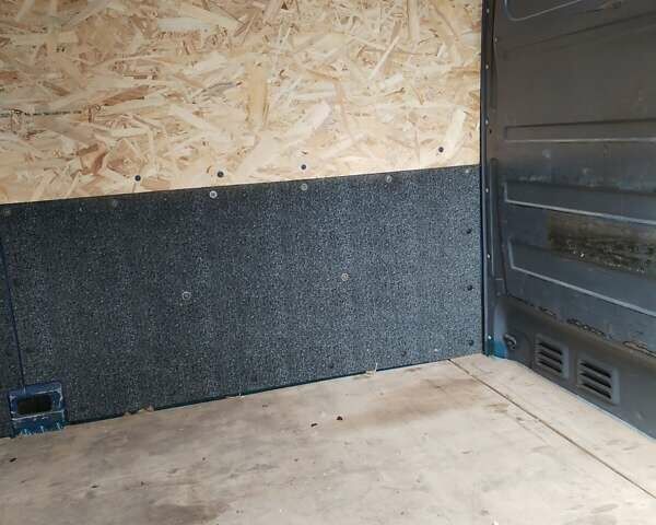 Фольксваген Крафтер 2008 в Яремче на Automoto.ua Синий Фольксваген Крафтер, объемом двигателя 2.5 л и пробегом 380 тыс. км за 12999 $, фото 18 на Automoto.ua