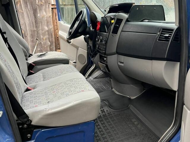 Синий Фольксваген Крафтер, объемом двигателя 2.5 л и пробегом 630 тыс. км за 13000 $, фото 5 на Automoto.ua