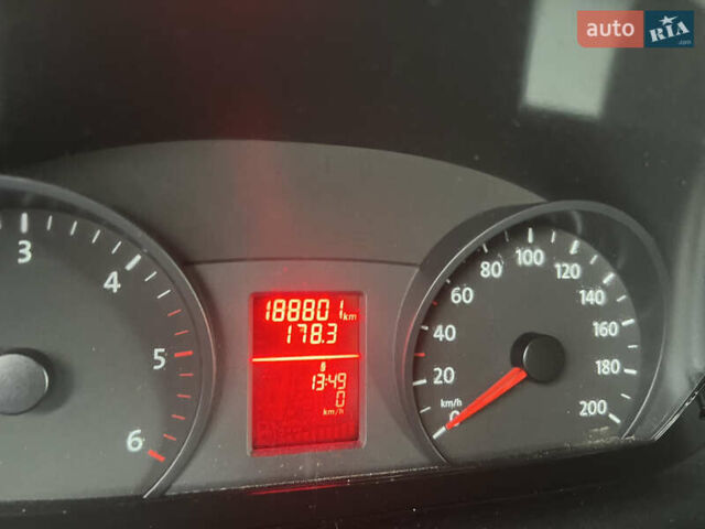 Синій Фольксваген Крафтєр, об'ємом двигуна 1.97 л та пробігом 188 тис. км за 18499 $, фото 18 на Automoto.ua