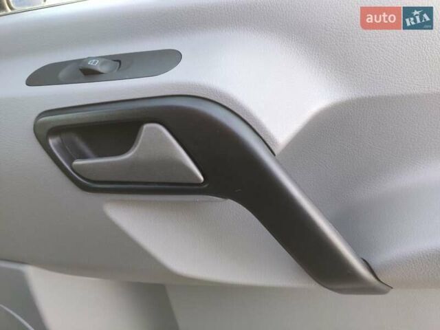 Синій Фольксваген Крафтєр, об'ємом двигуна 1.97 л та пробігом 273 тис. км за 19500 $, фото 57 на Automoto.ua