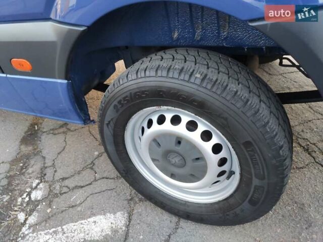 Синій Фольксваген Крафтєр, об'ємом двигуна 1.97 л та пробігом 273 тис. км за 19500 $, фото 38 на Automoto.ua