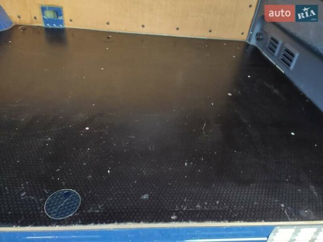 Синій Фольксваген Крафтєр, об'ємом двигуна 1.97 л та пробігом 273 тис. км за 19500 $, фото 66 на Automoto.ua