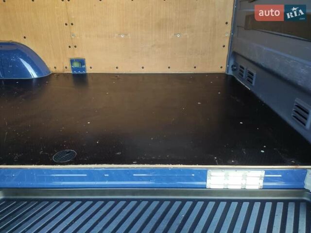 Синій Фольксваген Крафтєр, об'ємом двигуна 1.97 л та пробігом 273 тис. км за 19500 $, фото 63 на Automoto.ua