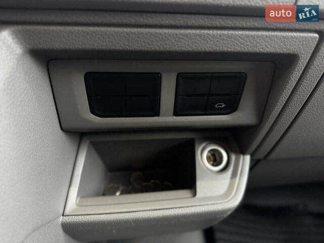 Синий Фольксваген Крафтер, объемом двигателя 2 л и пробегом 314 тыс. км за 21999 $, фото 30 на Automoto.ua