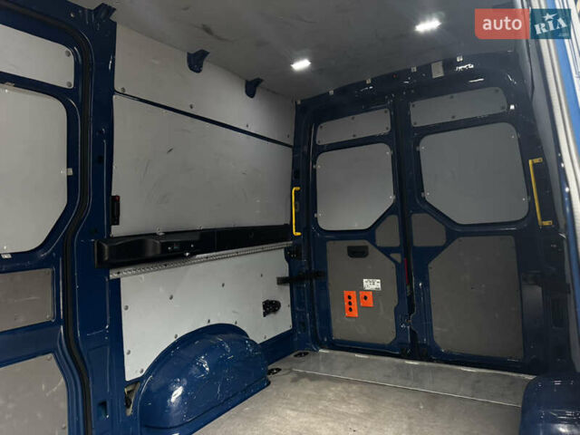 Фольксваген Крафтер 2018 в Житомире на Automoto.ua Синий Фольксваген Крафтер, объемом двигателя 2 л и пробегом 314 тыс. км за 21999 $, фото 34 на Automoto.ua