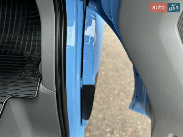 Синий Фольксваген Крафтер, объемом двигателя 1.97 л и пробегом 150 тыс. км за 28500 $, фото 36 на Automoto.ua