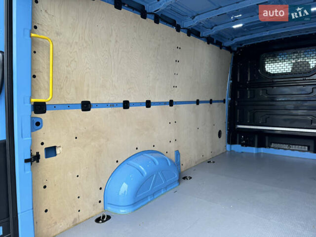 Синий Фольксваген Крафтер, объемом двигателя 1.97 л и пробегом 150 тыс. км за 28500 $, фото 87 на Automoto.ua