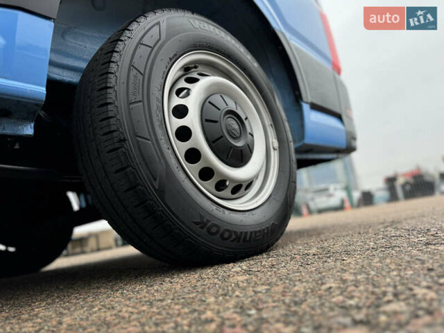 Синий Фольксваген Крафтер, объемом двигателя 1.97 л и пробегом 150 тыс. км за 28500 $, фото 19 на Automoto.ua