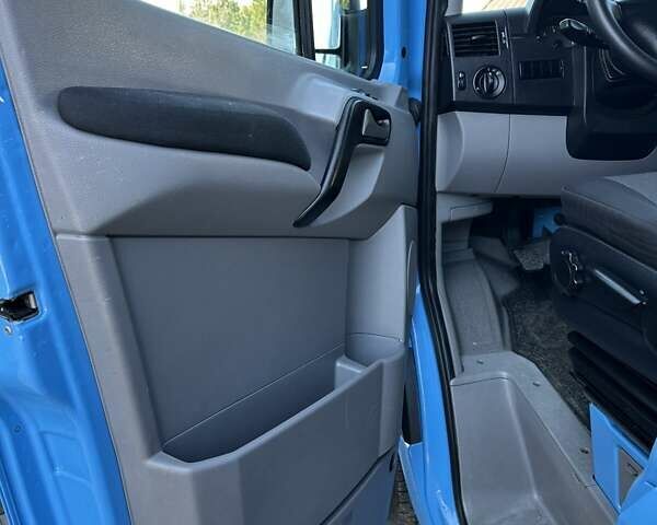 Синій Фольксваген Крафтєр, об'ємом двигуна 2 л та пробігом 212 тис. км за 18200 $, фото 17 на Automoto.ua