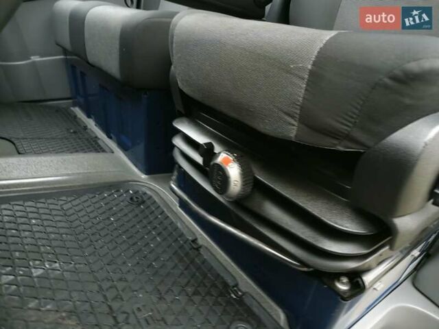 Синий Фольксваген Крафтер, объемом двигателя 1.97 л и пробегом 263 тыс. км за 18500 $, фото 29 на Automoto.ua