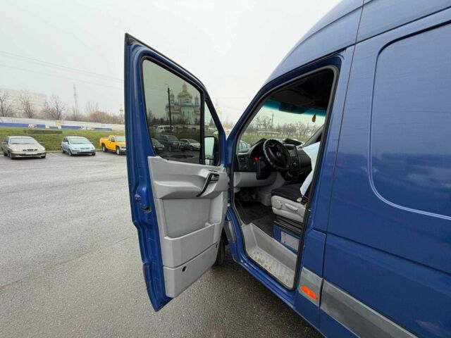 Синий Фольксваген Крафтер, объемом двигателя 2.5 л и пробегом 386 тыс. км за 13800 $, фото 15 на Automoto.ua