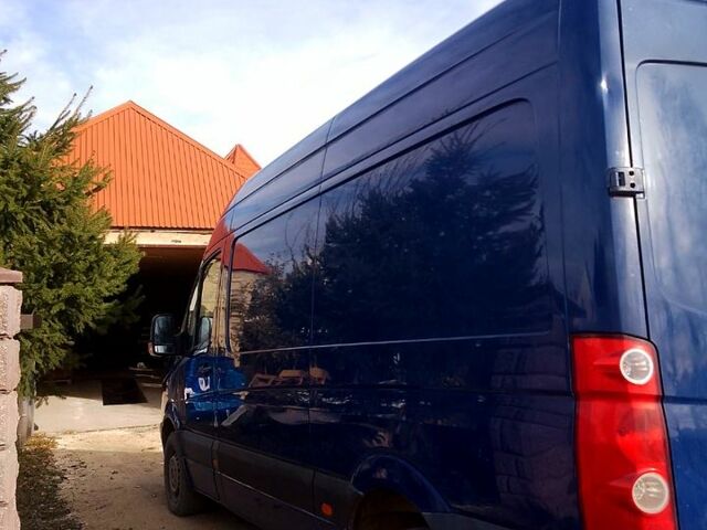 Синий Фольксваген Крафтер, объемом двигателя 2.5 л и пробегом 255 тыс. км за 9600 $, фото 4 на Automoto.ua