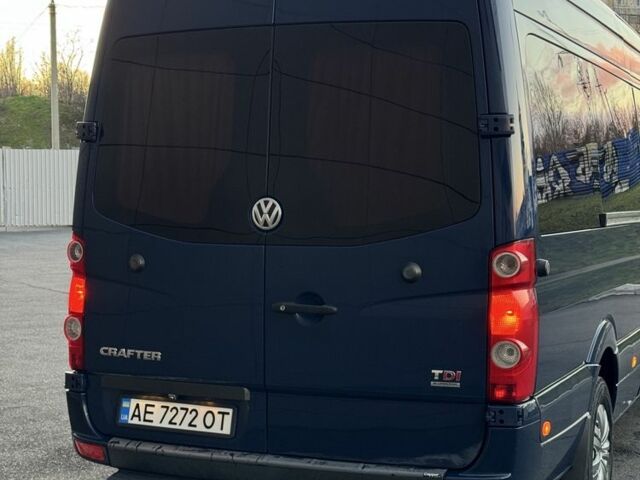 Синий Фольксваген Крафтер, объемом двигателя 2 л и пробегом 600 тыс. км за 16700 $, фото 3 на Automoto.ua