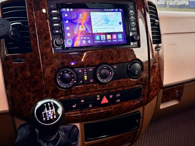 Синий Фольксваген Крафтер, объемом двигателя 2 л и пробегом 600 тыс. км за 16700 $, фото 4 на Automoto.ua