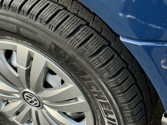 Синий Фольксваген Крафтер, объемом двигателя 2 л и пробегом 600 тыс. км за 16700 $, фото 6 на Automoto.ua