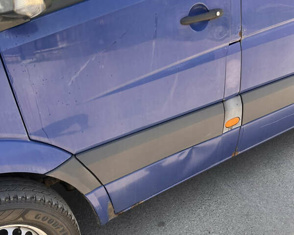 Синій Фольксваген Крафтєр, об'ємом двигуна 2.5 л та пробігом 610 тис. км за 9500 $, фото 8 на Automoto.ua